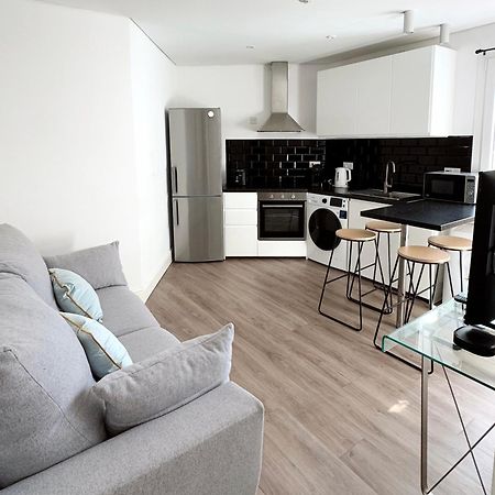 Modern City Centre Two Bedroom Windsor Apartment - Grand Central House Gibraltar Exterior photo
