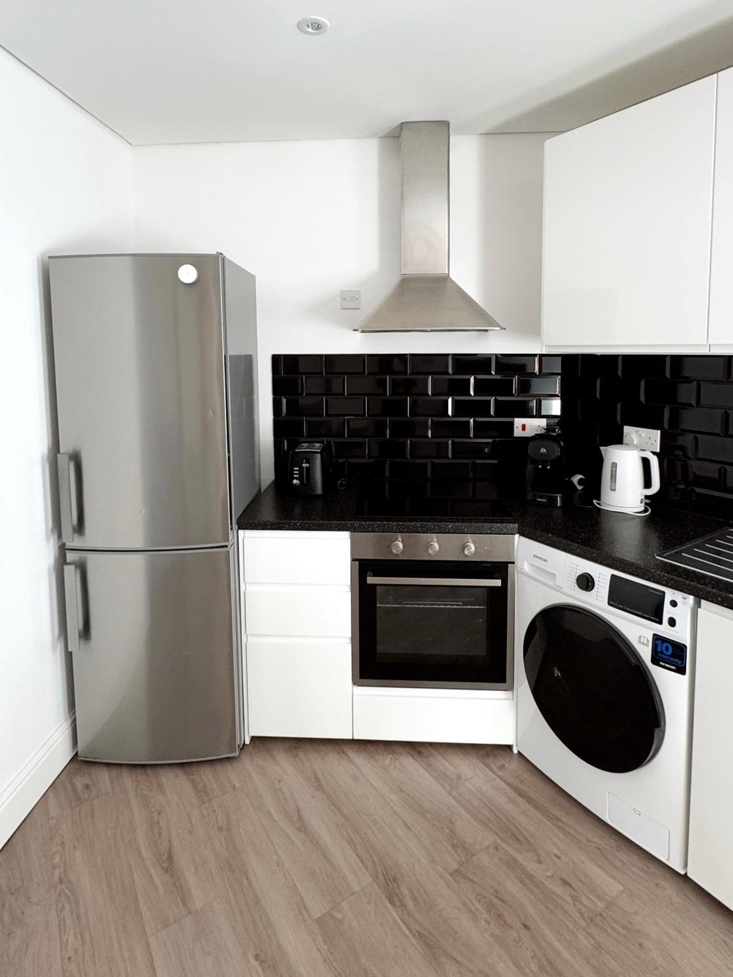 Modern City Centre Two Bedroom Windsor Apartment - Grand Central House Gibraltar Exterior photo